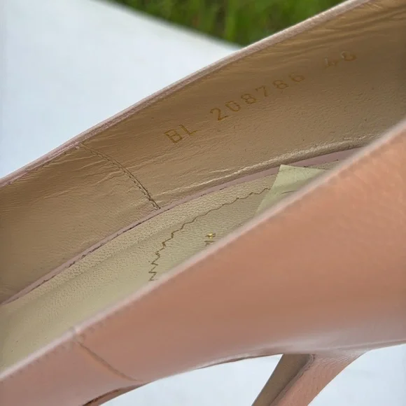 Yves Saint Laurent heels - Picture 11 of 15